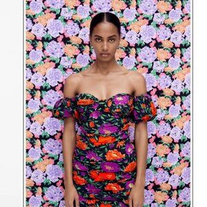 ZARA FLORAL PRINT DRESS Size M NEW WITH TAG!